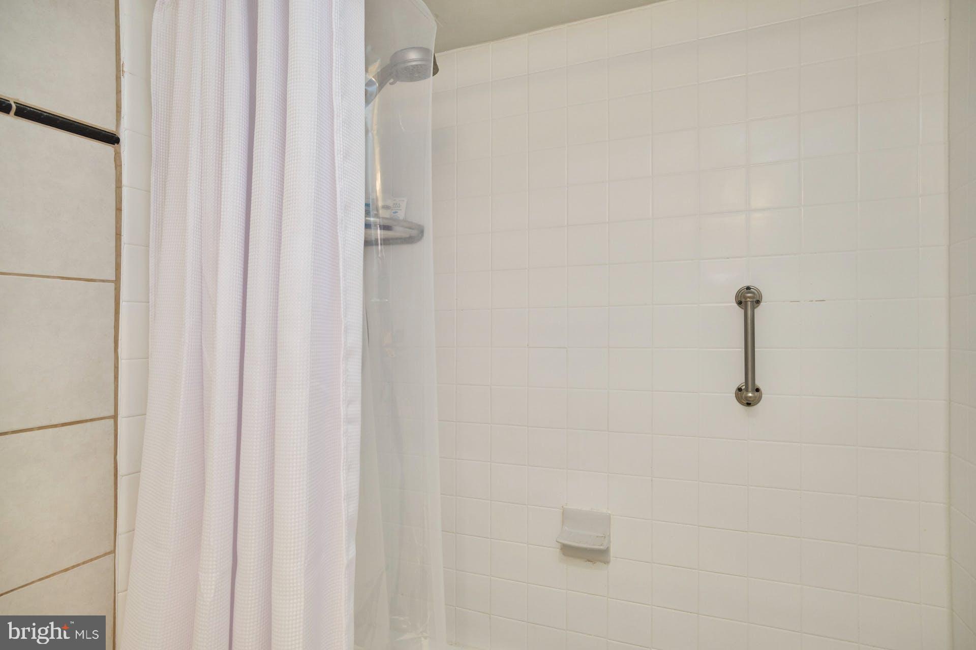 LAKE ANNE OF RESTON - Residential