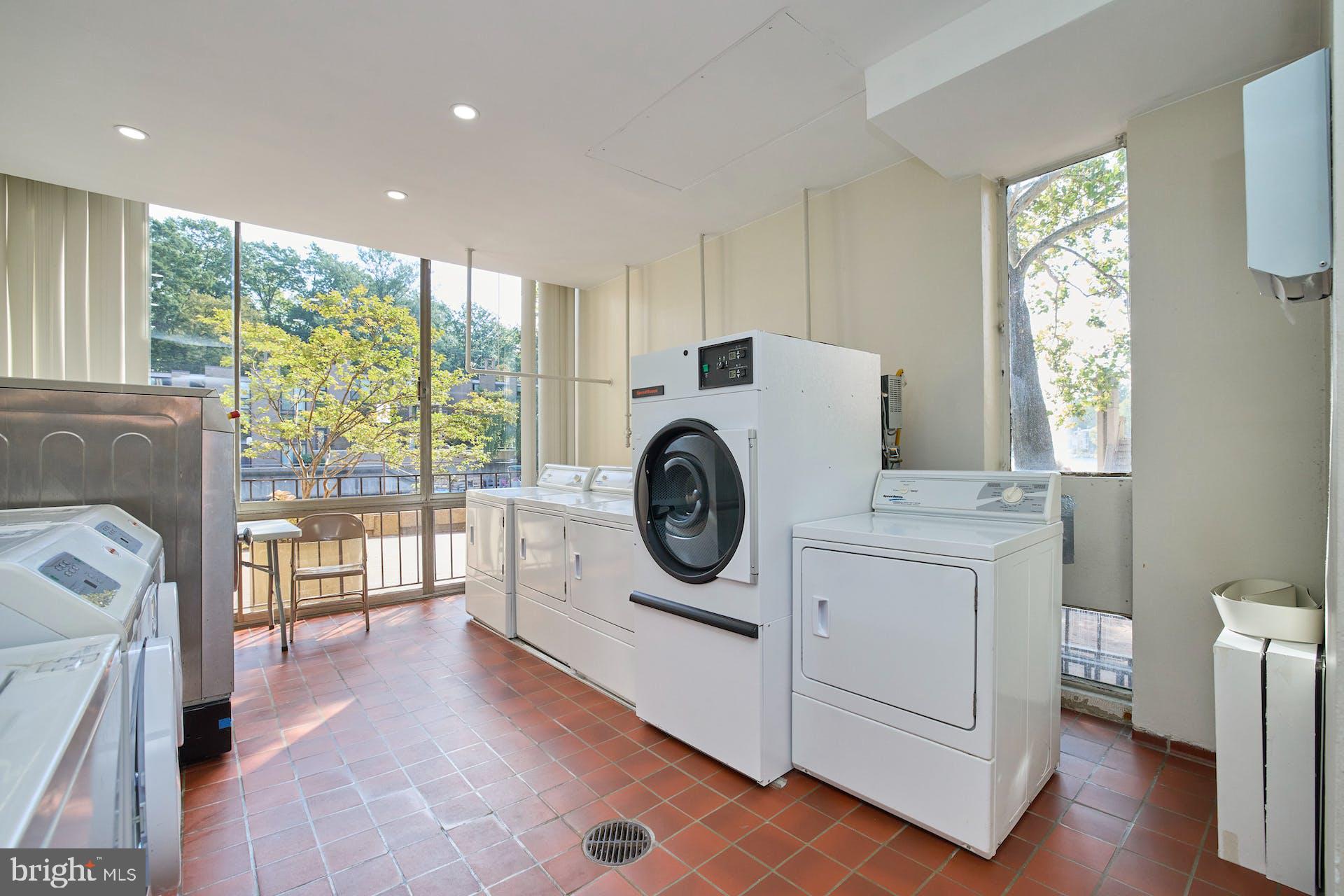 LAKE ANNE OF RESTON - Residential