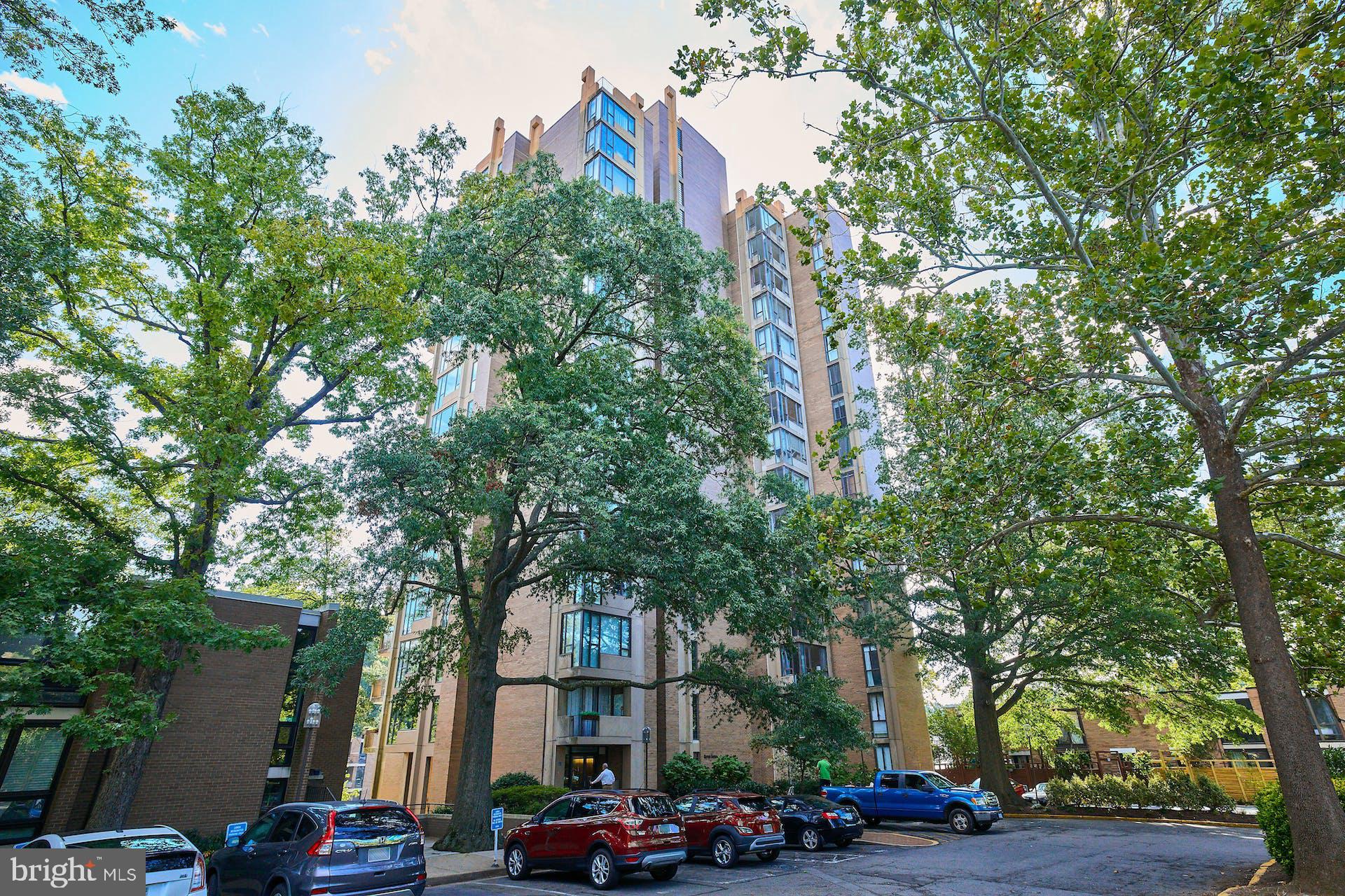 LAKE ANNE OF RESTON - Residential