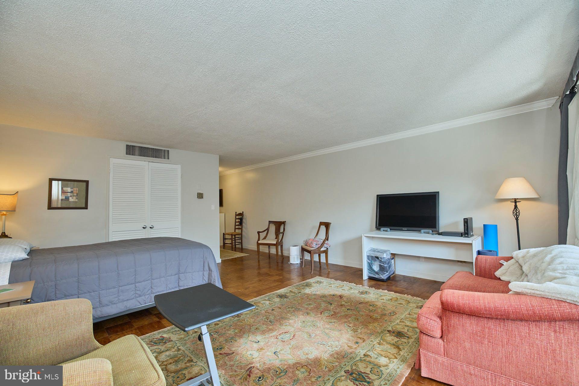 LAKE ANNE OF RESTON - Residential