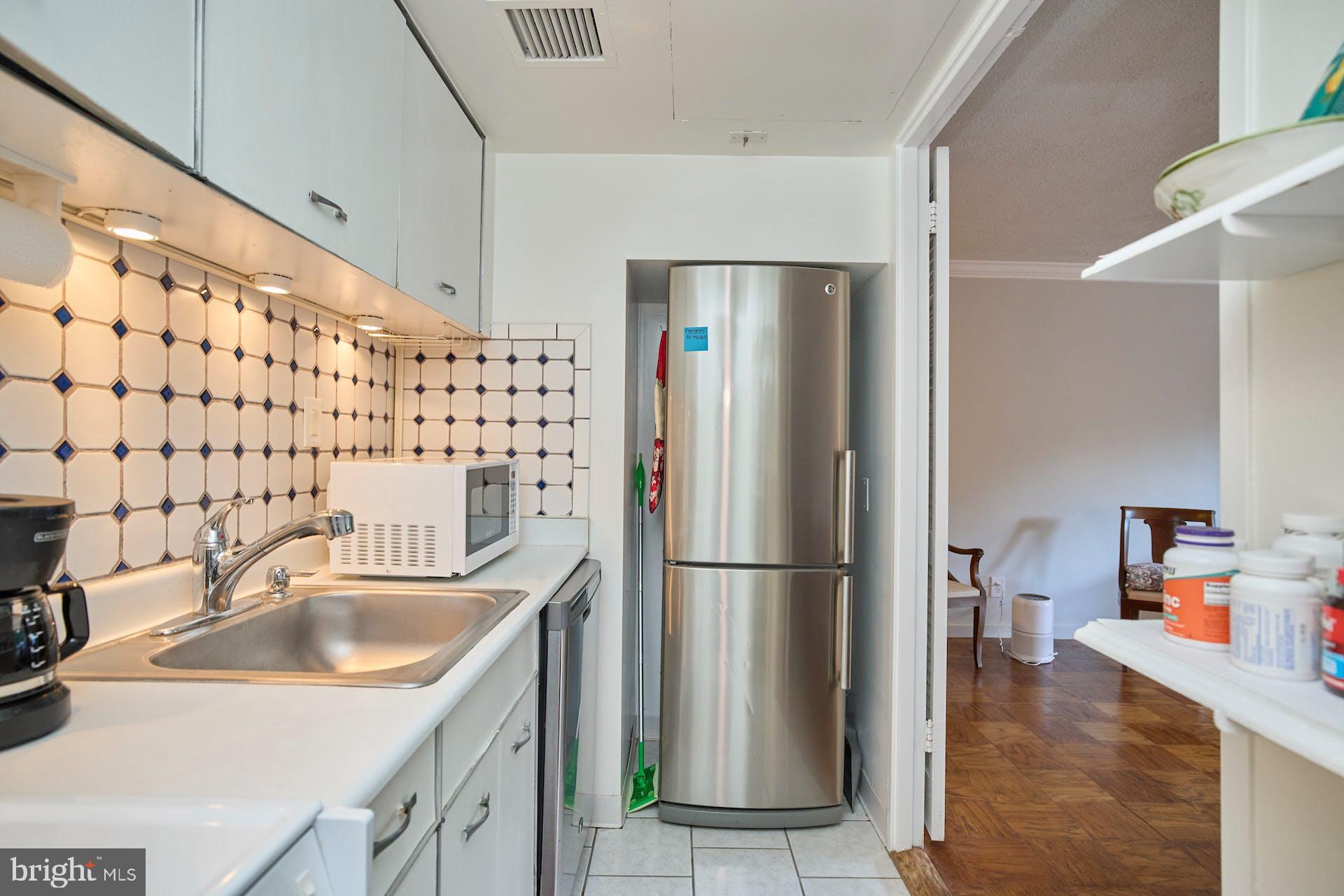 LAKE ANNE OF RESTON - Residential