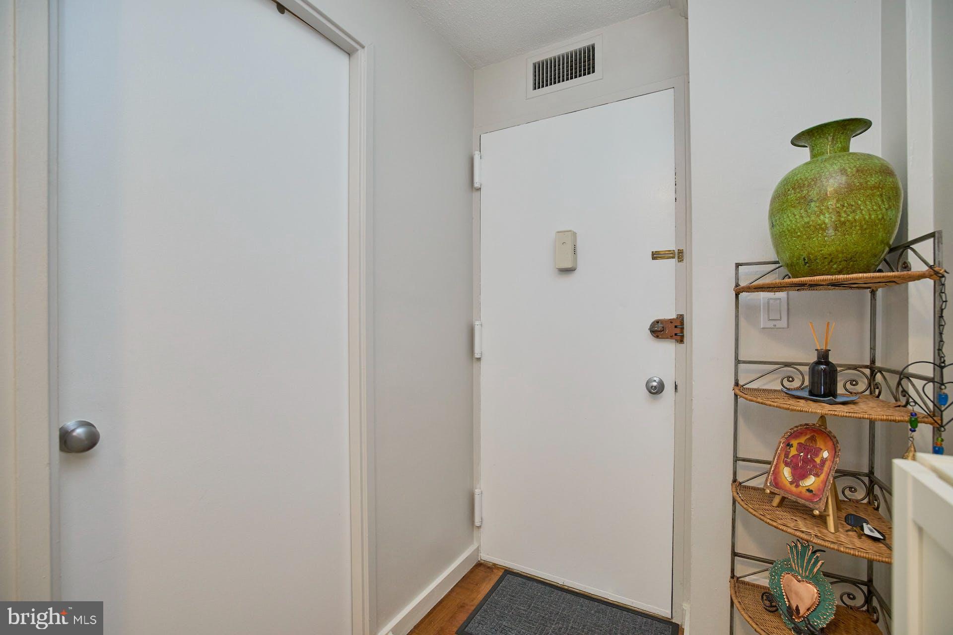 LAKE ANNE OF RESTON - Residential