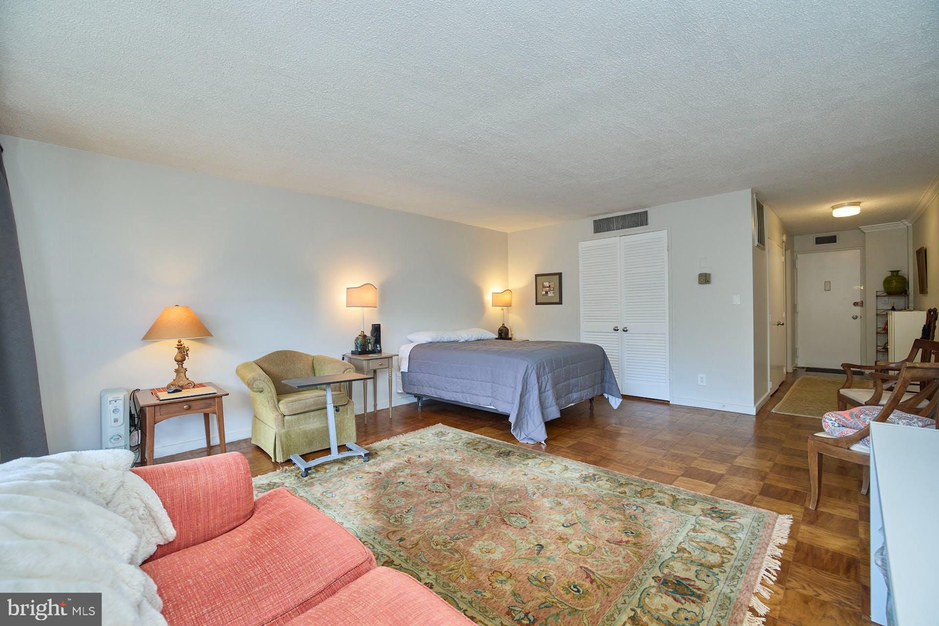 LAKE ANNE OF RESTON - Residential