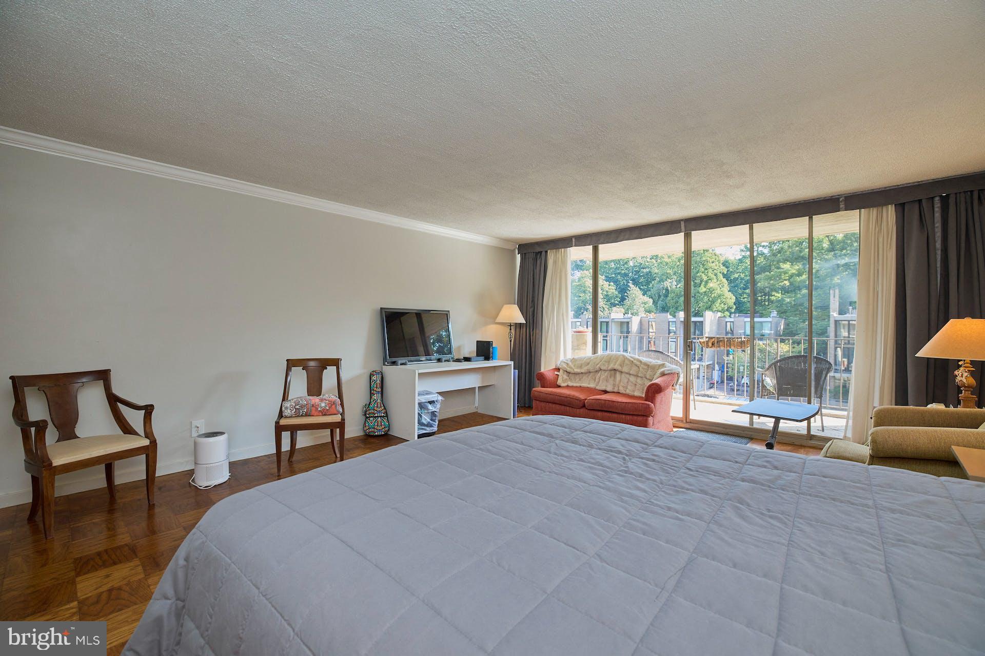 LAKE ANNE OF RESTON - Residential