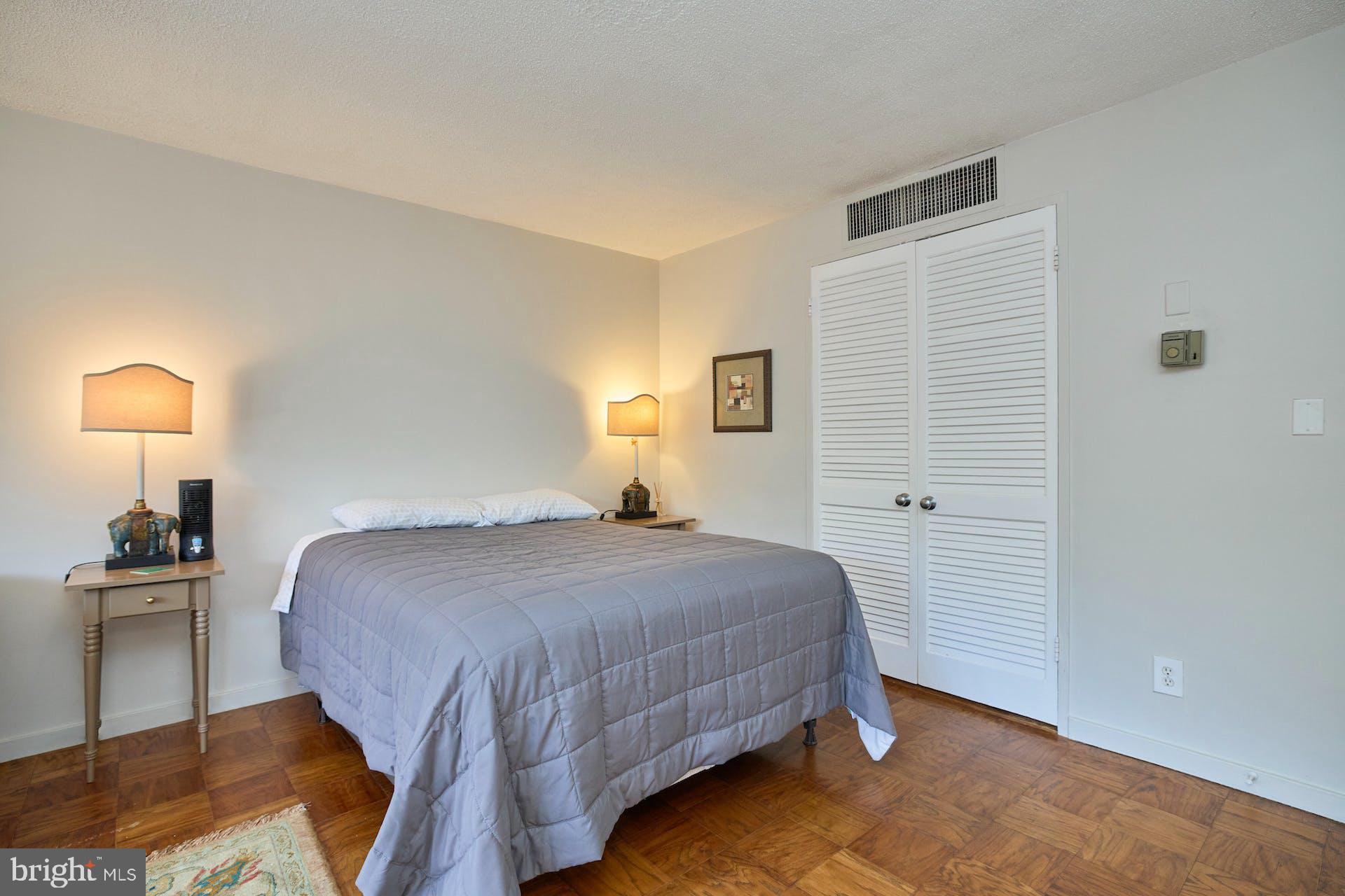 LAKE ANNE OF RESTON - Residential