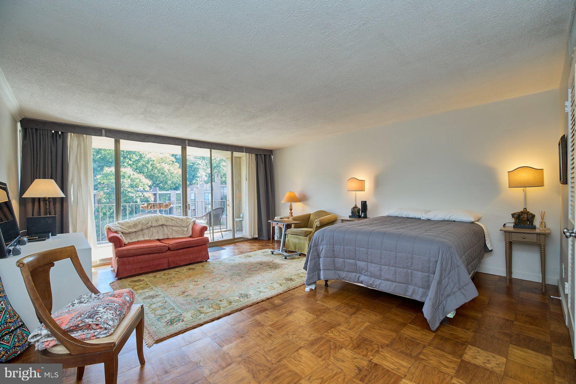 LAKE ANNE OF RESTON - Residential