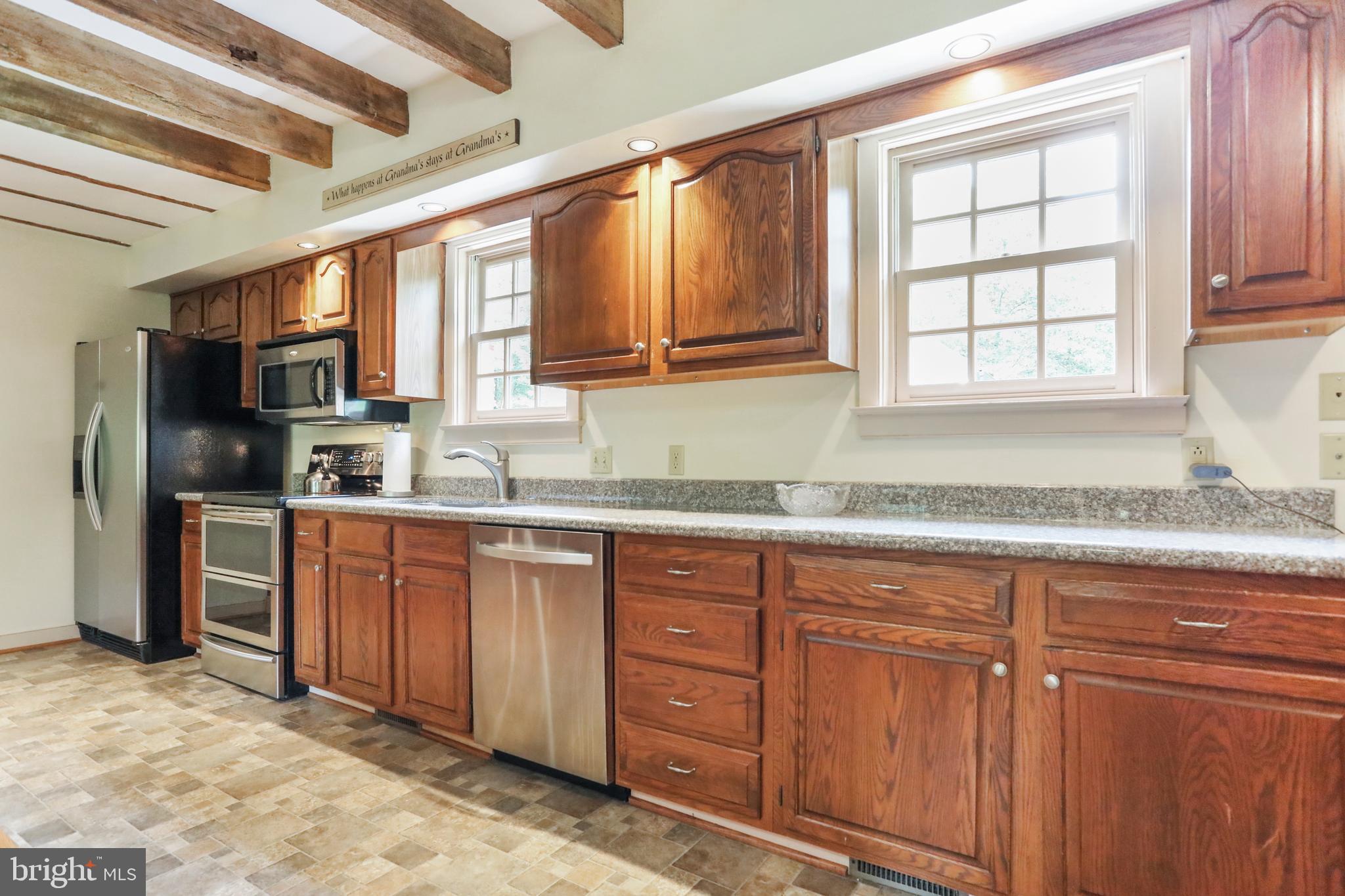 HEDGESVILLE - Residential