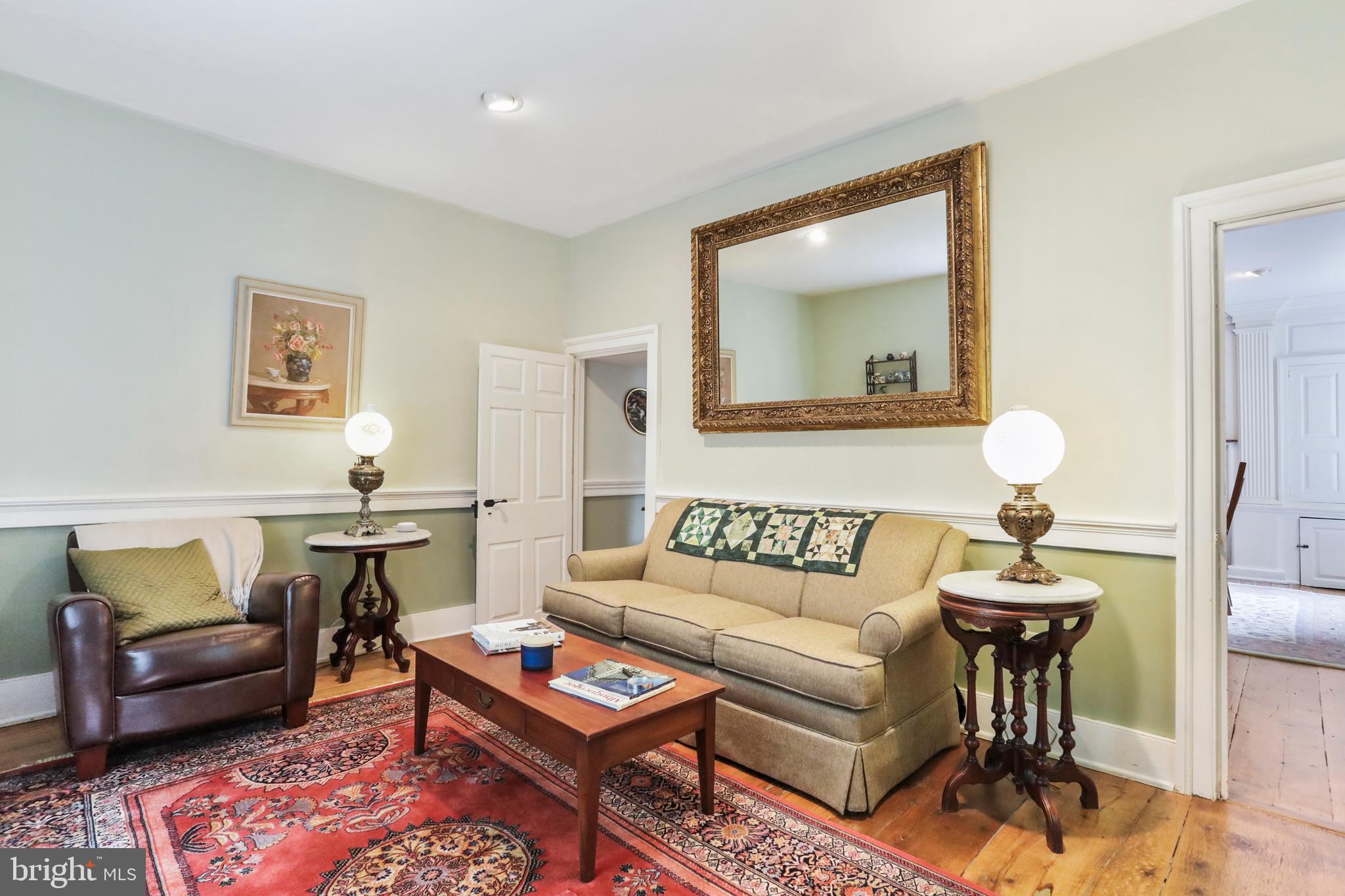 HEDGESVILLE - Residential