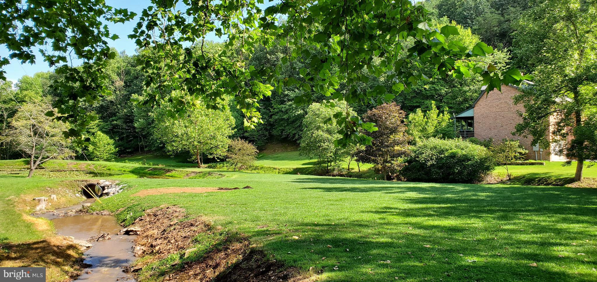 HEDGESVILLE - Residential