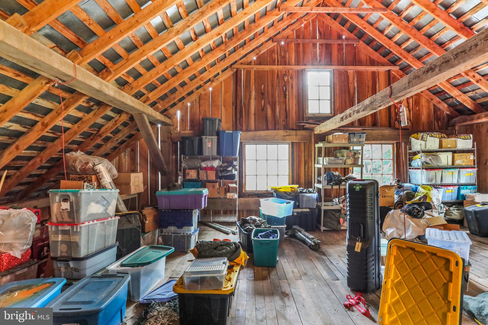 HEDGESVILLE - Residential