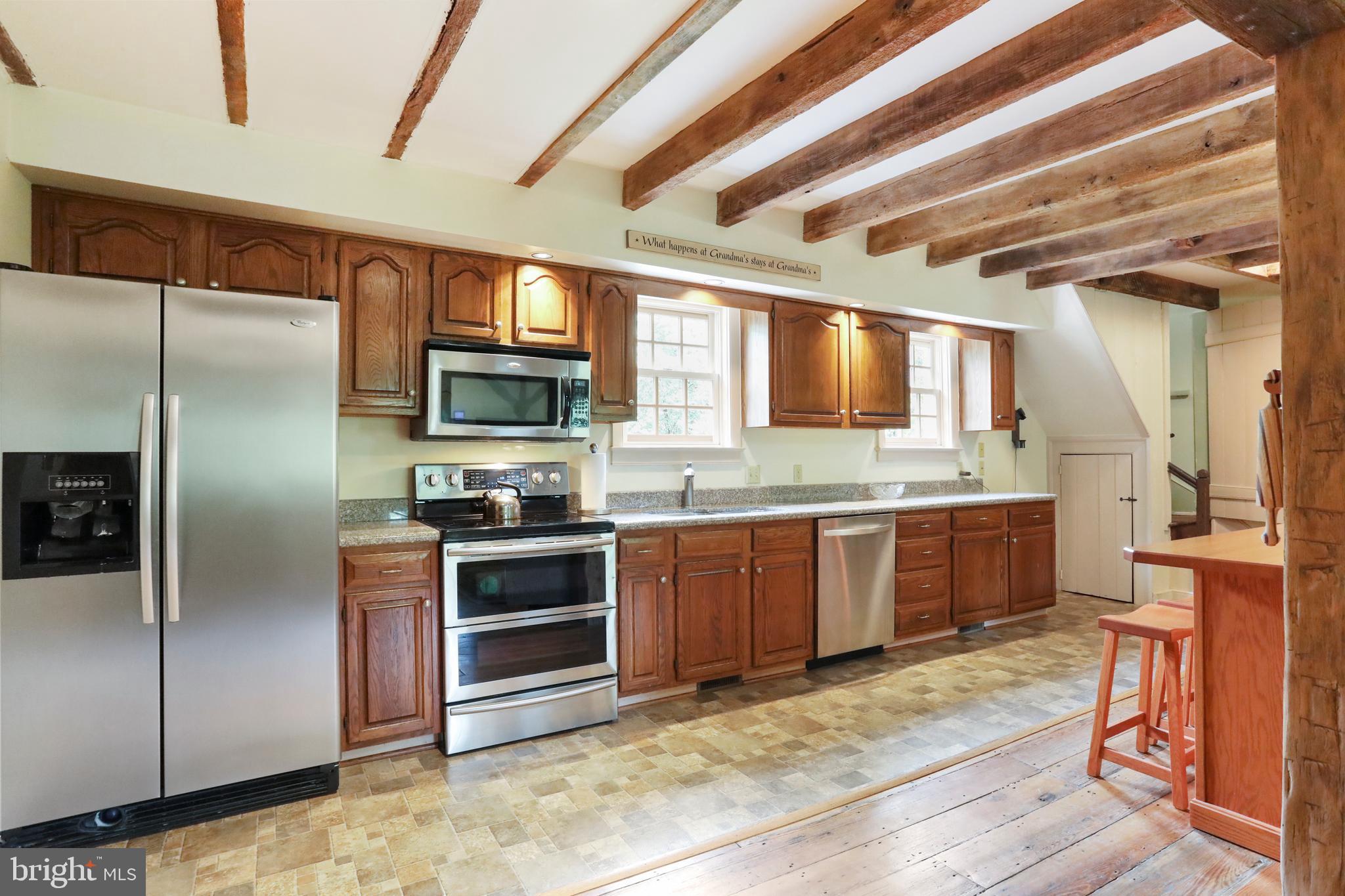 HEDGESVILLE - Residential