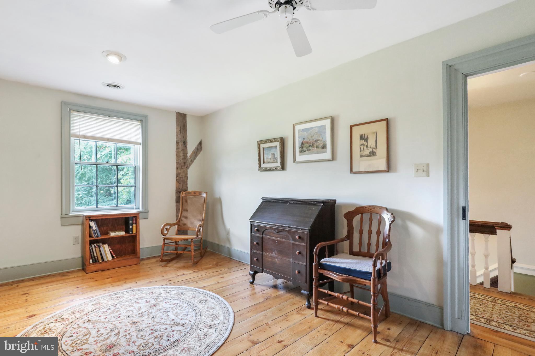 HEDGESVILLE - Residential