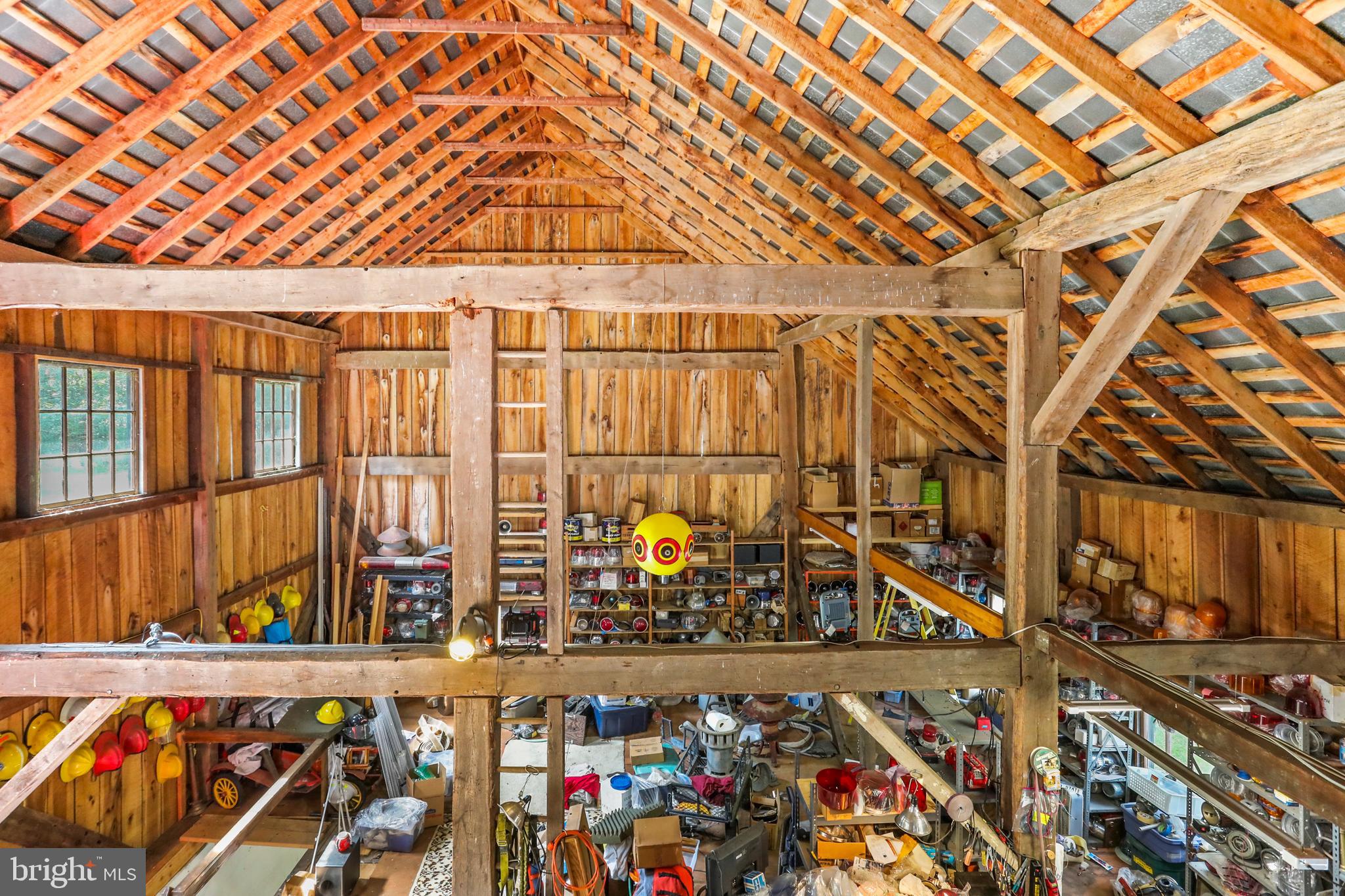 HEDGESVILLE - Residential