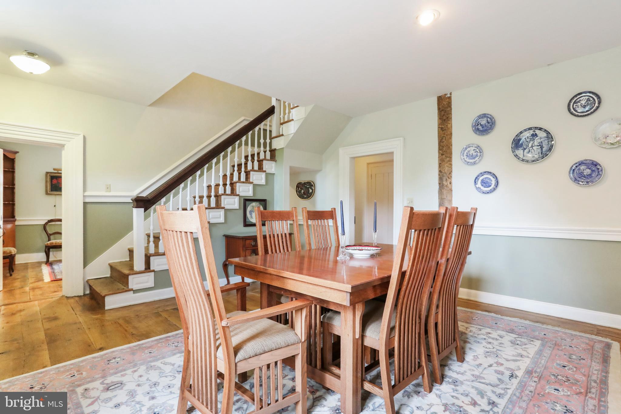 HEDGESVILLE - Residential