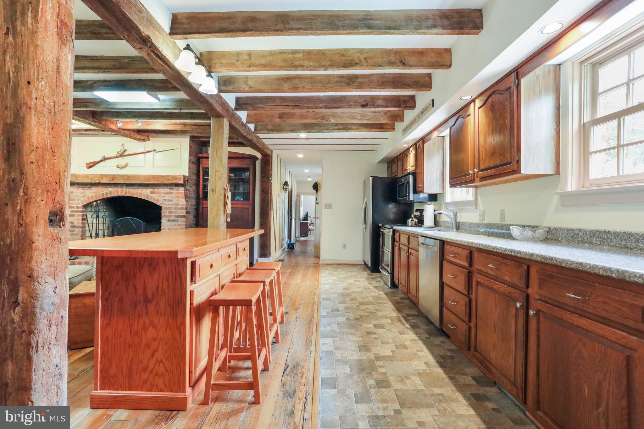 HEDGESVILLE - Residential