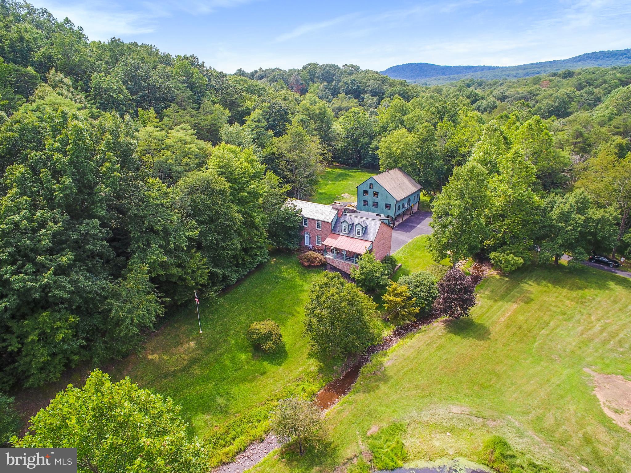 HEDGESVILLE - Residential