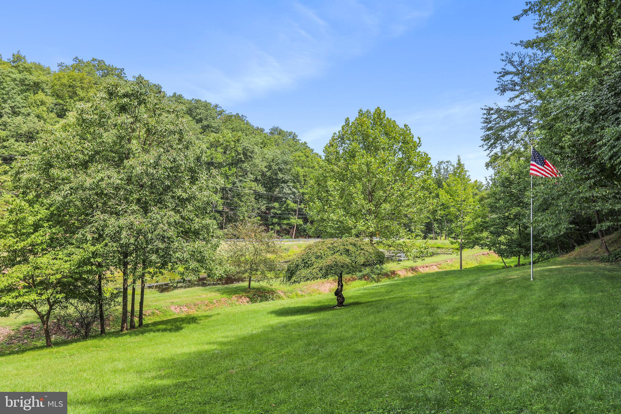 HEDGESVILLE - Residential