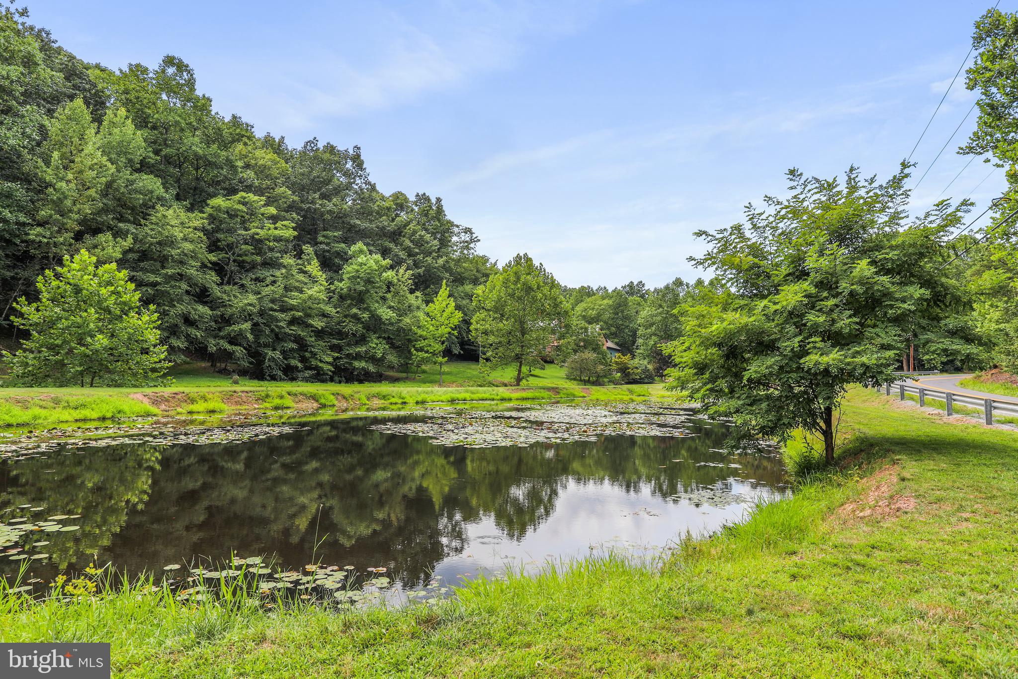 HEDGESVILLE - Residential