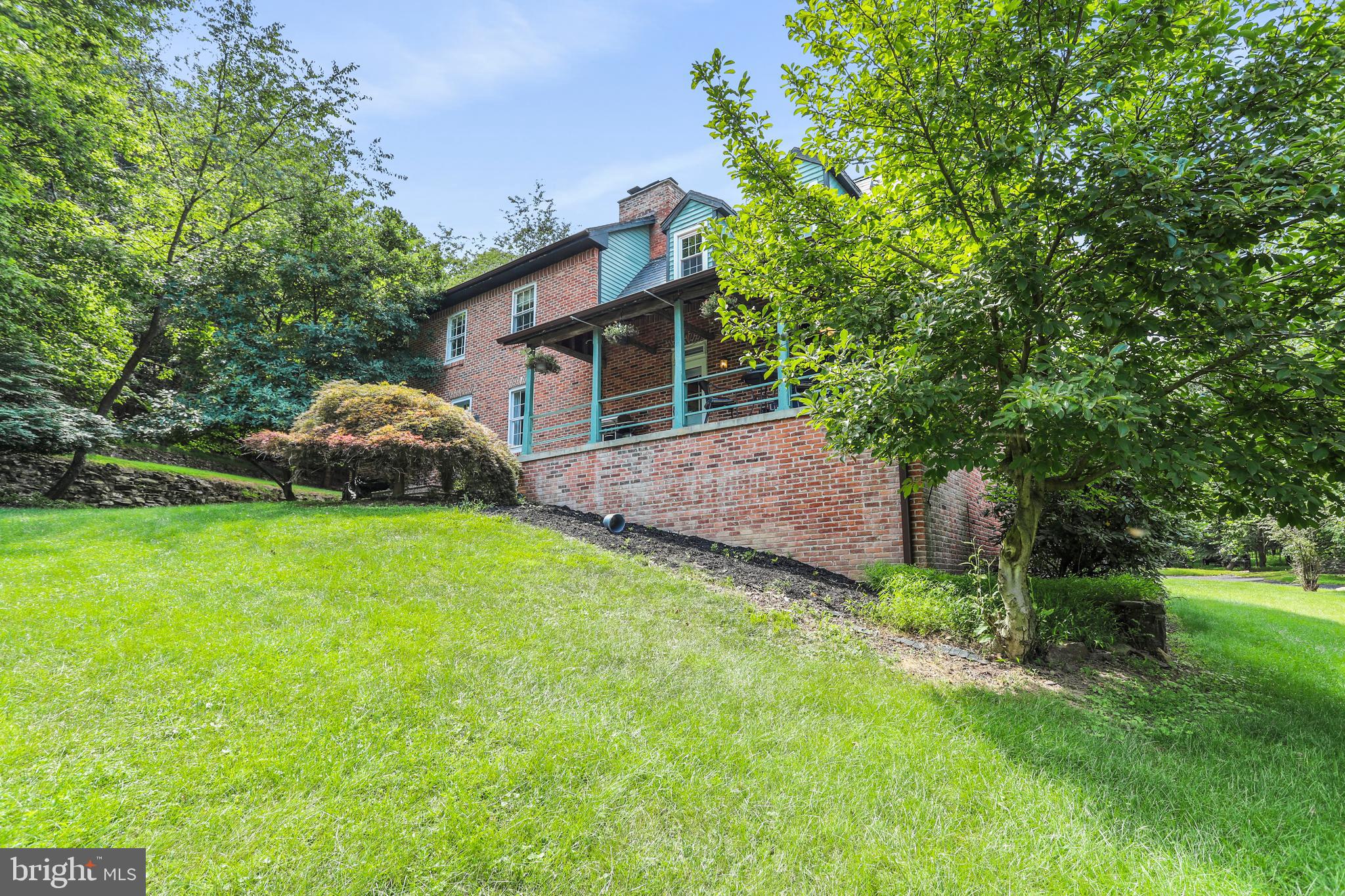 HEDGESVILLE - Residential