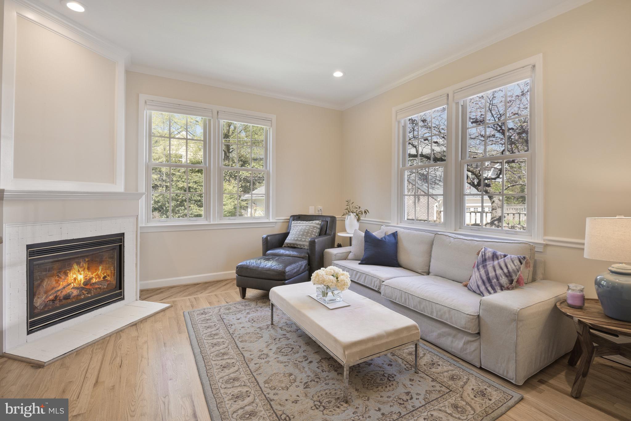 CHEVY CHASE VILLAGE - Residential