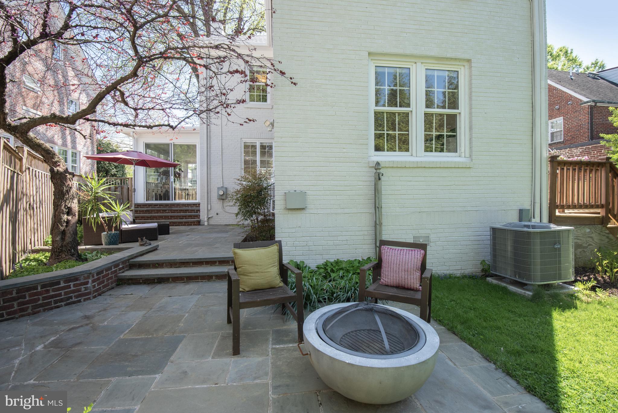 CHEVY CHASE VILLAGE - Residential