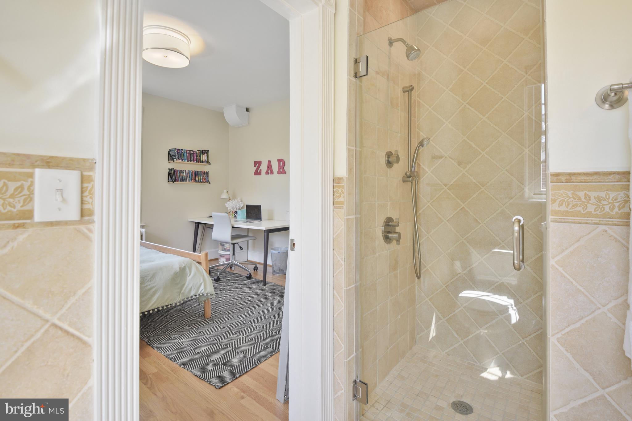 CHEVY CHASE VILLAGE - Residential