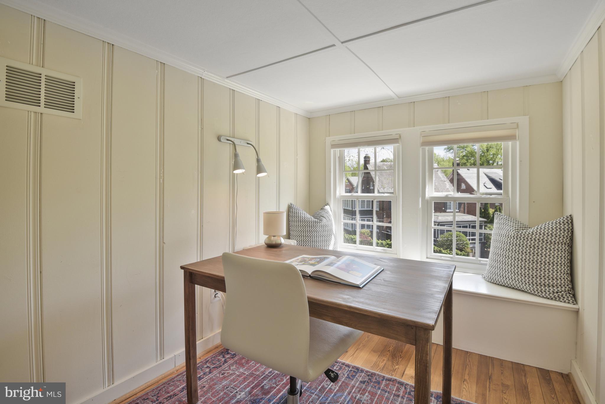 CHEVY CHASE VILLAGE - Residential