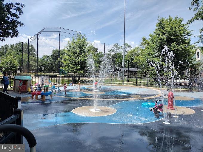 CHEVY CHASE VILLAGE - Residential