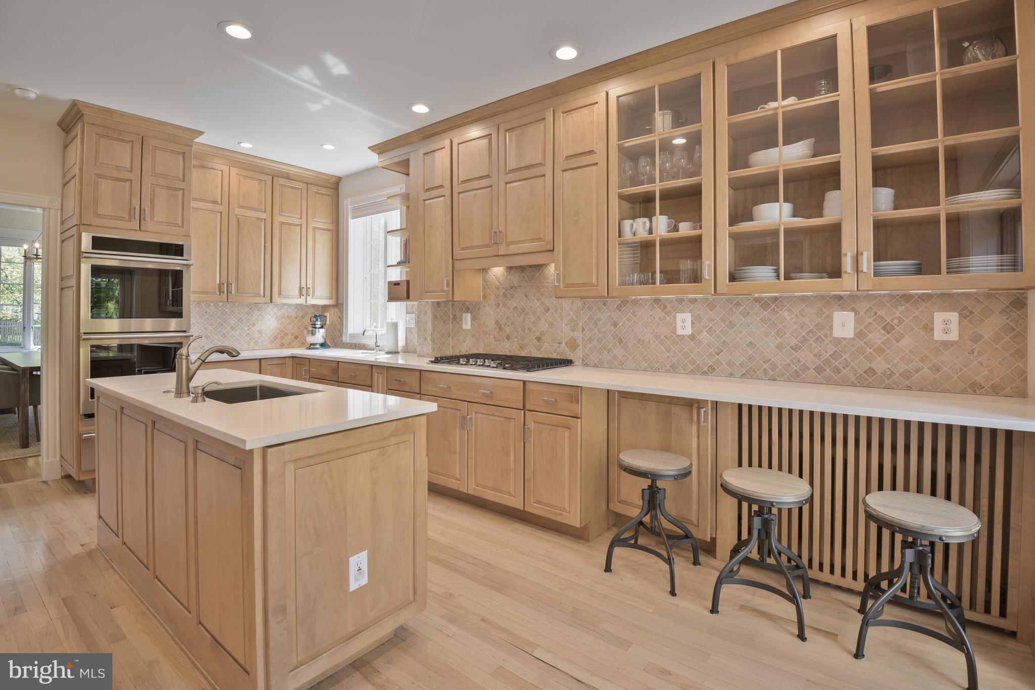 CHEVY CHASE VILLAGE - Residential