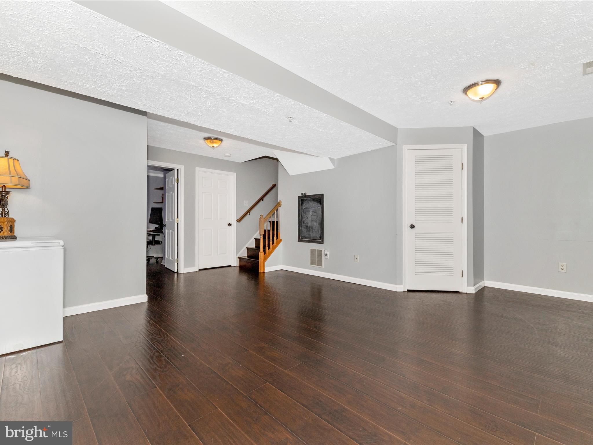 MAGRUDER VALLEY VILLAGE - Residential