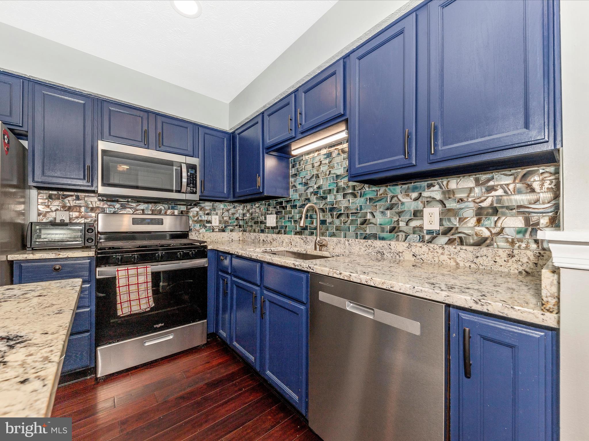 MAGRUDER VALLEY VILLAGE - Residential