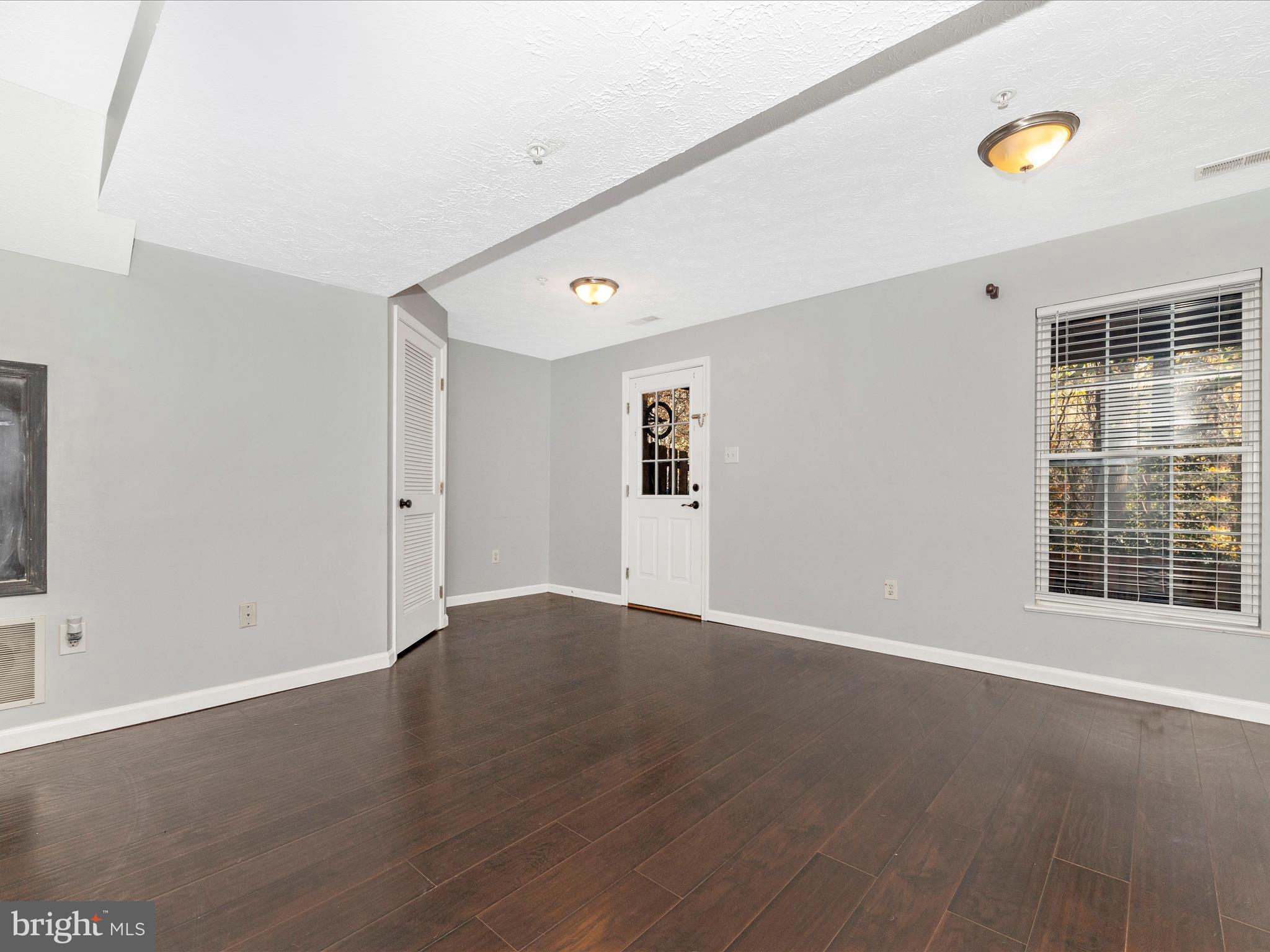 MAGRUDER VALLEY VILLAGE - Residential