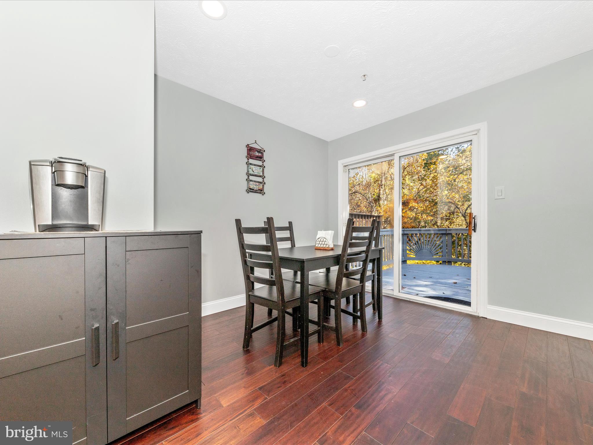 MAGRUDER VALLEY VILLAGE - Residential