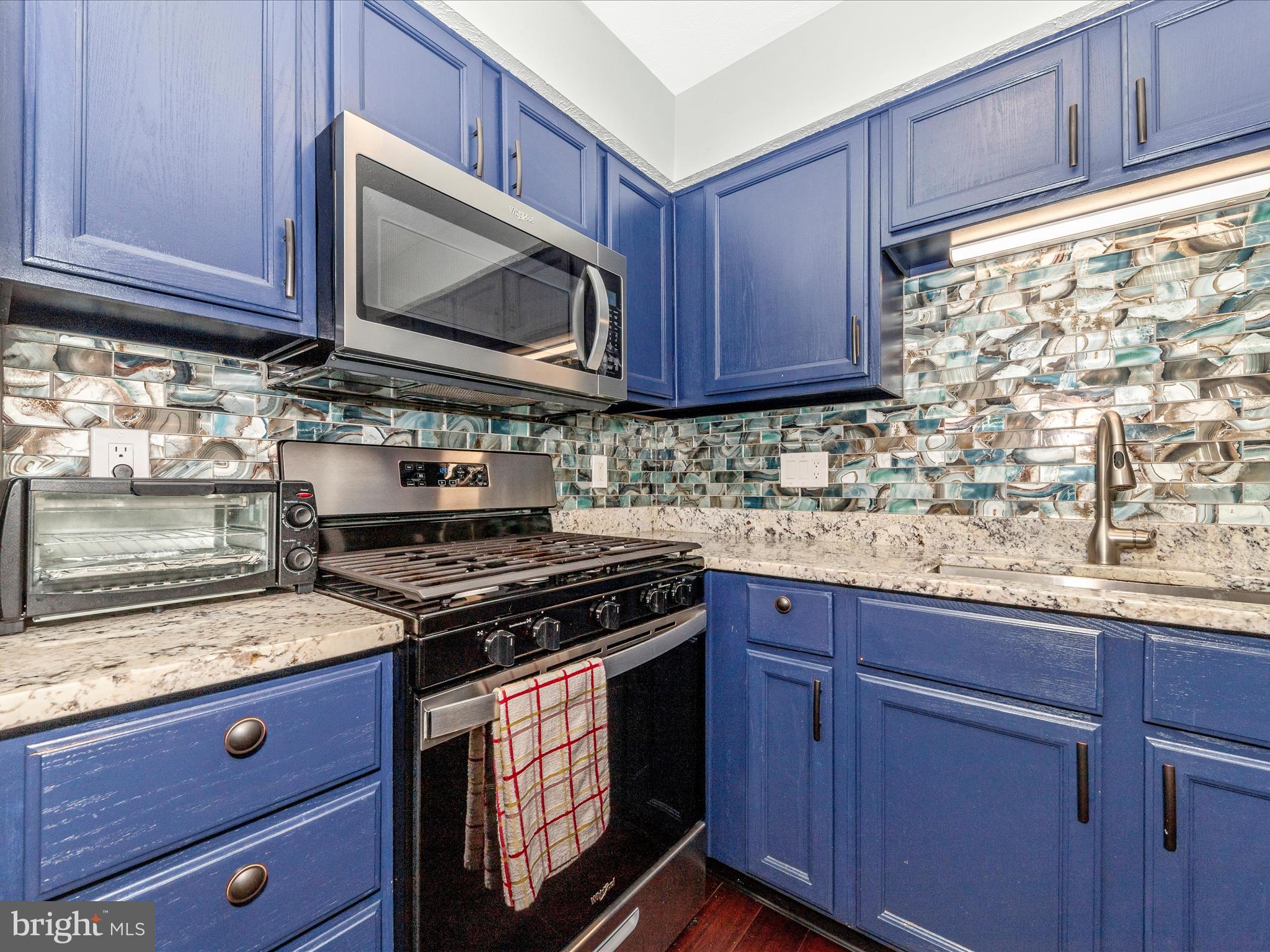 MAGRUDER VALLEY VILLAGE - Residential