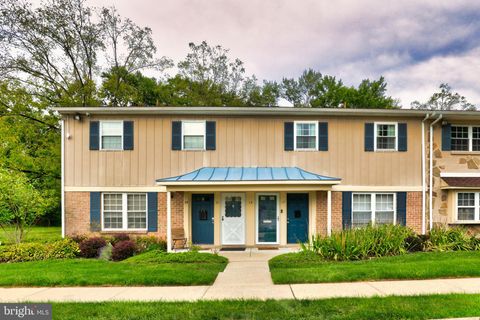 19 WEXFORD DRIVE NORTH WALES PA 19454