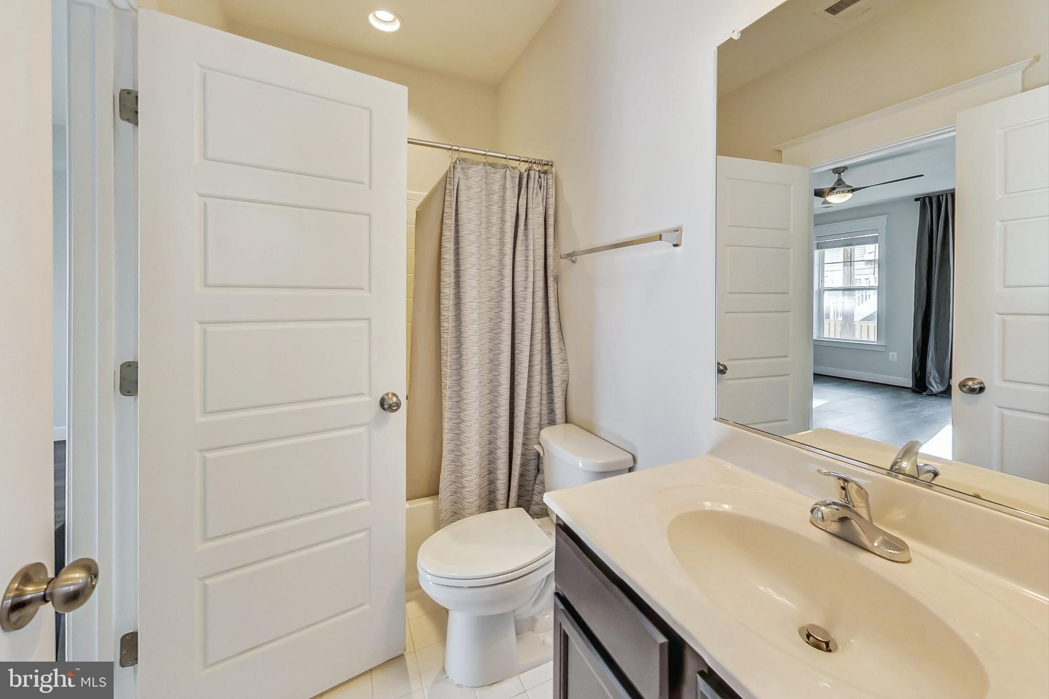 BRADFORD'S LANDING - Residential Lease