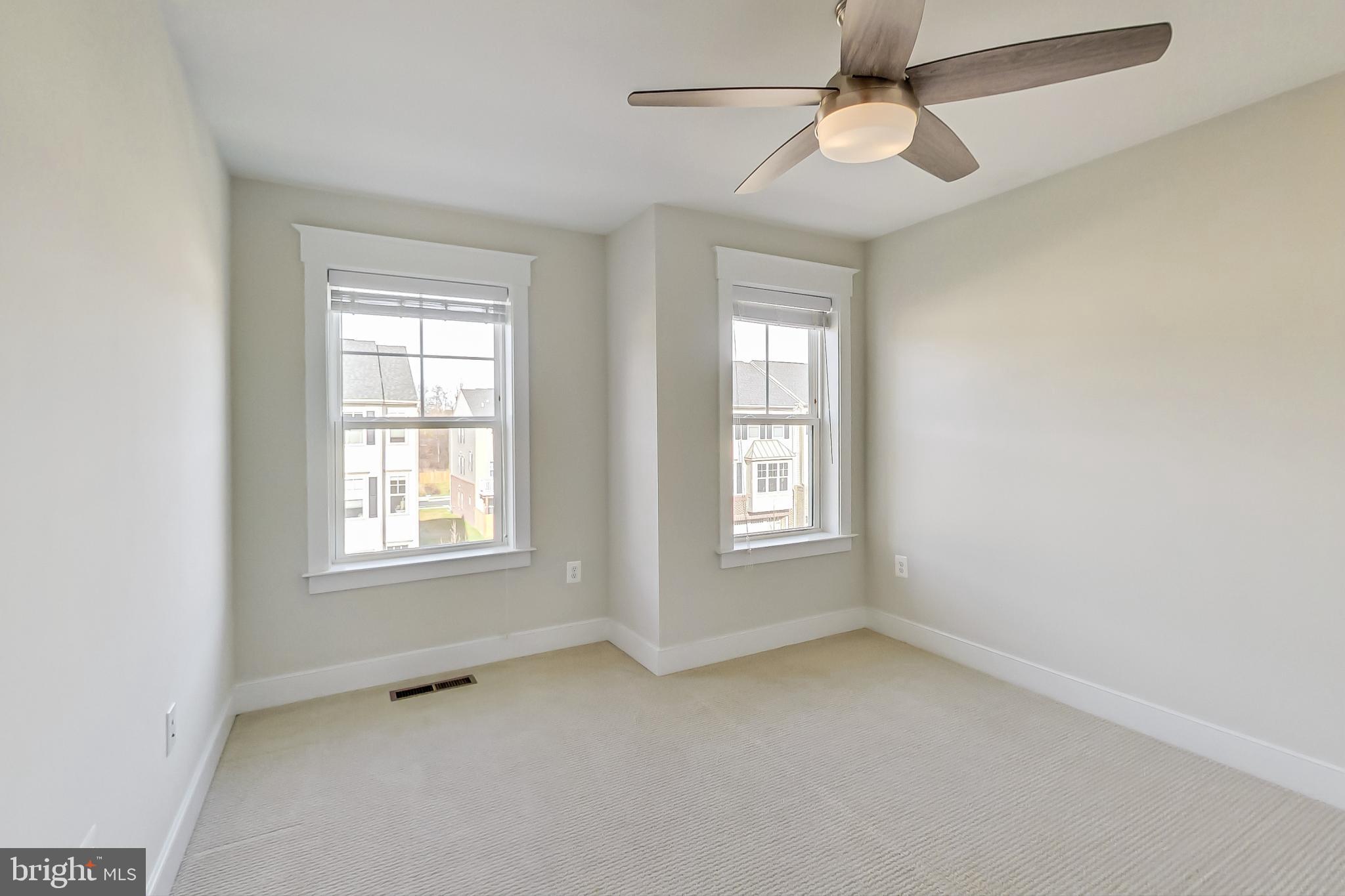 BRADFORD'S LANDING - Residential Lease