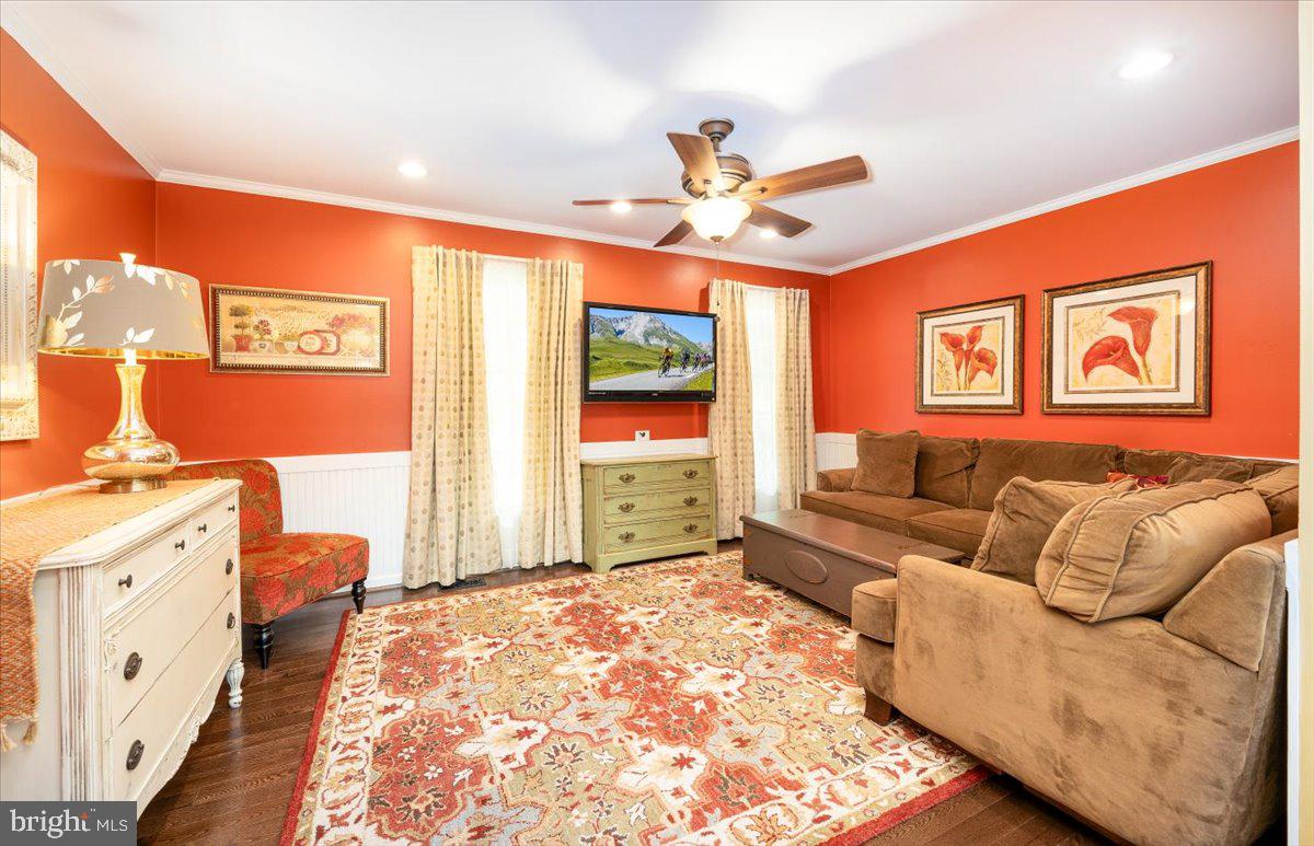 BANNER COUNTRY - Residential