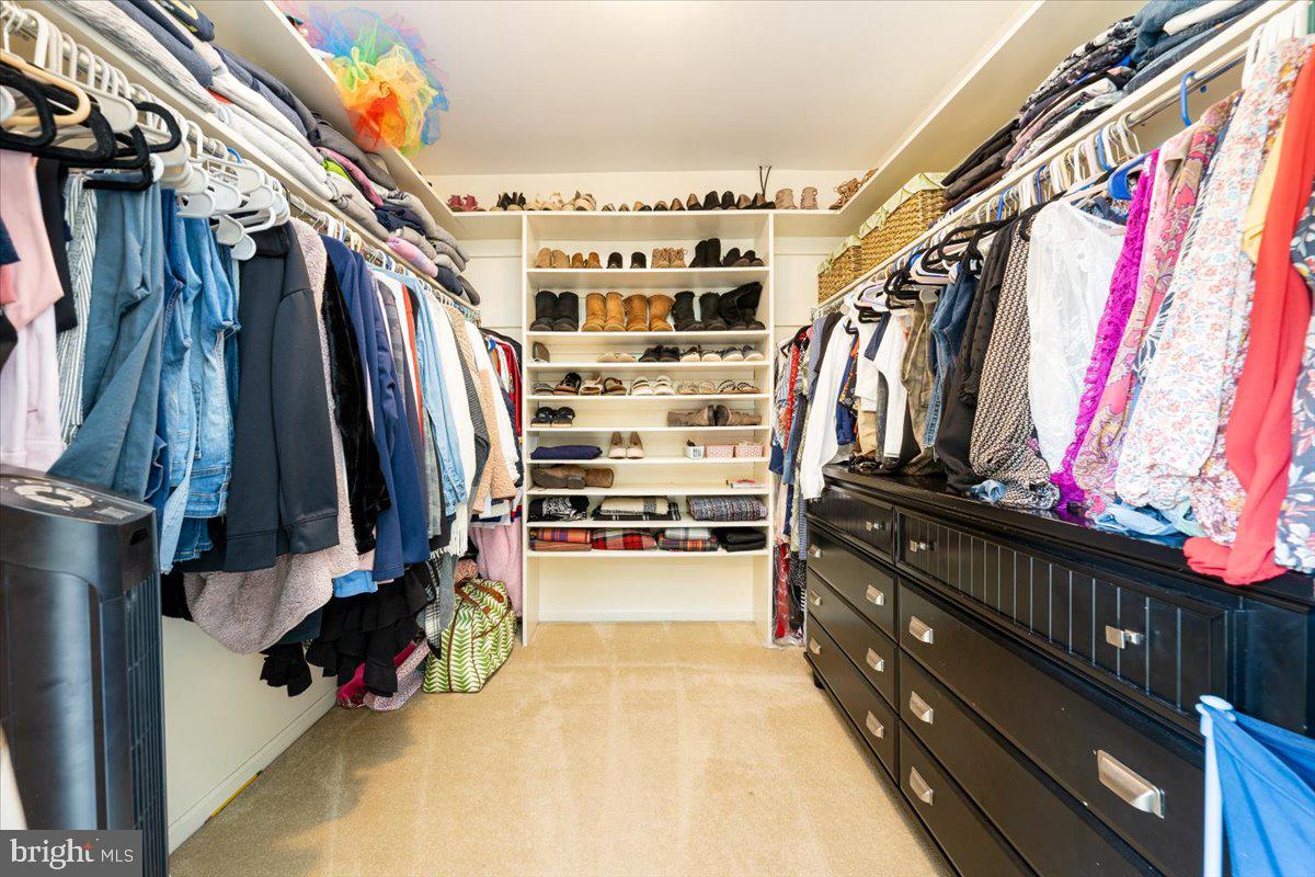 BANNER COUNTRY - Residential