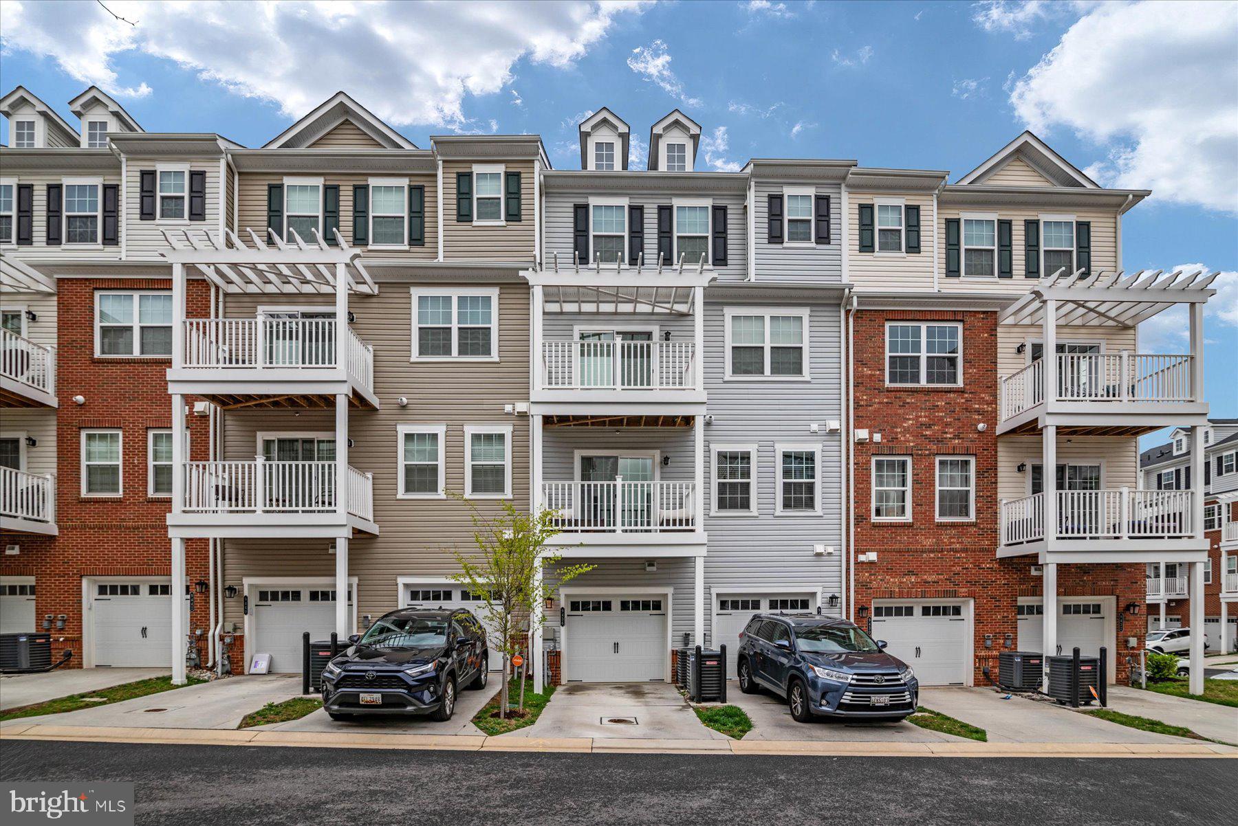 BALLARD GREEN - Residential