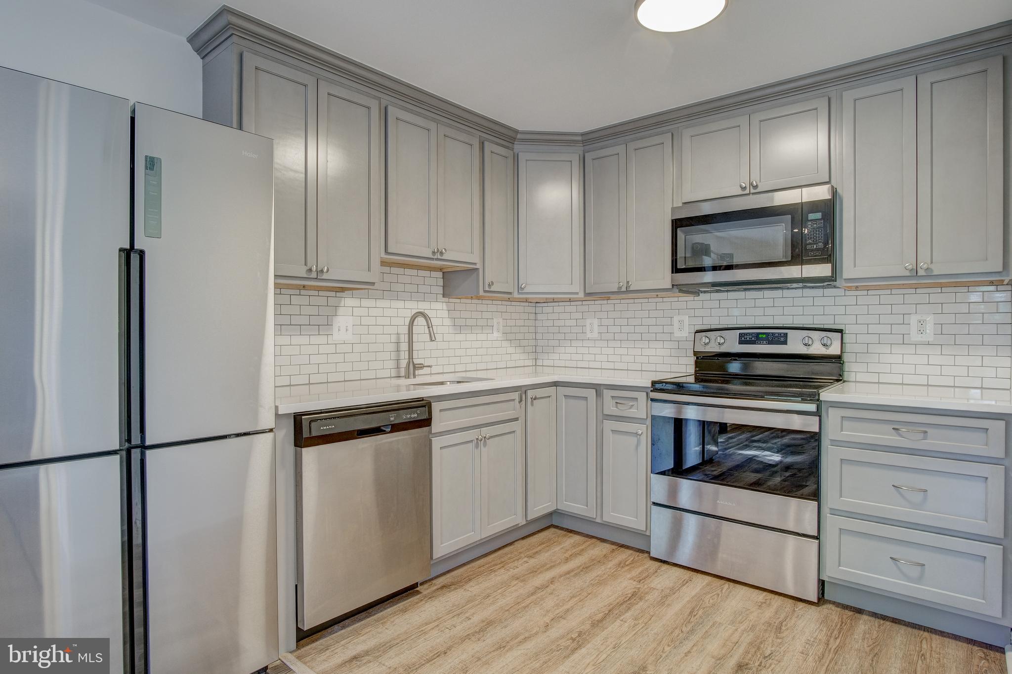 CHATEAUX CONDO - Residential Lease