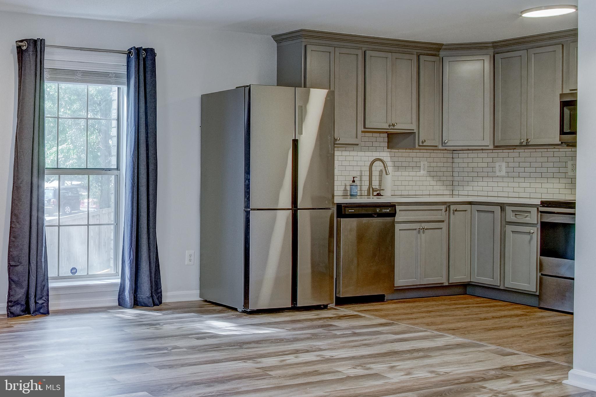 CHATEAUX CONDO - Residential Lease