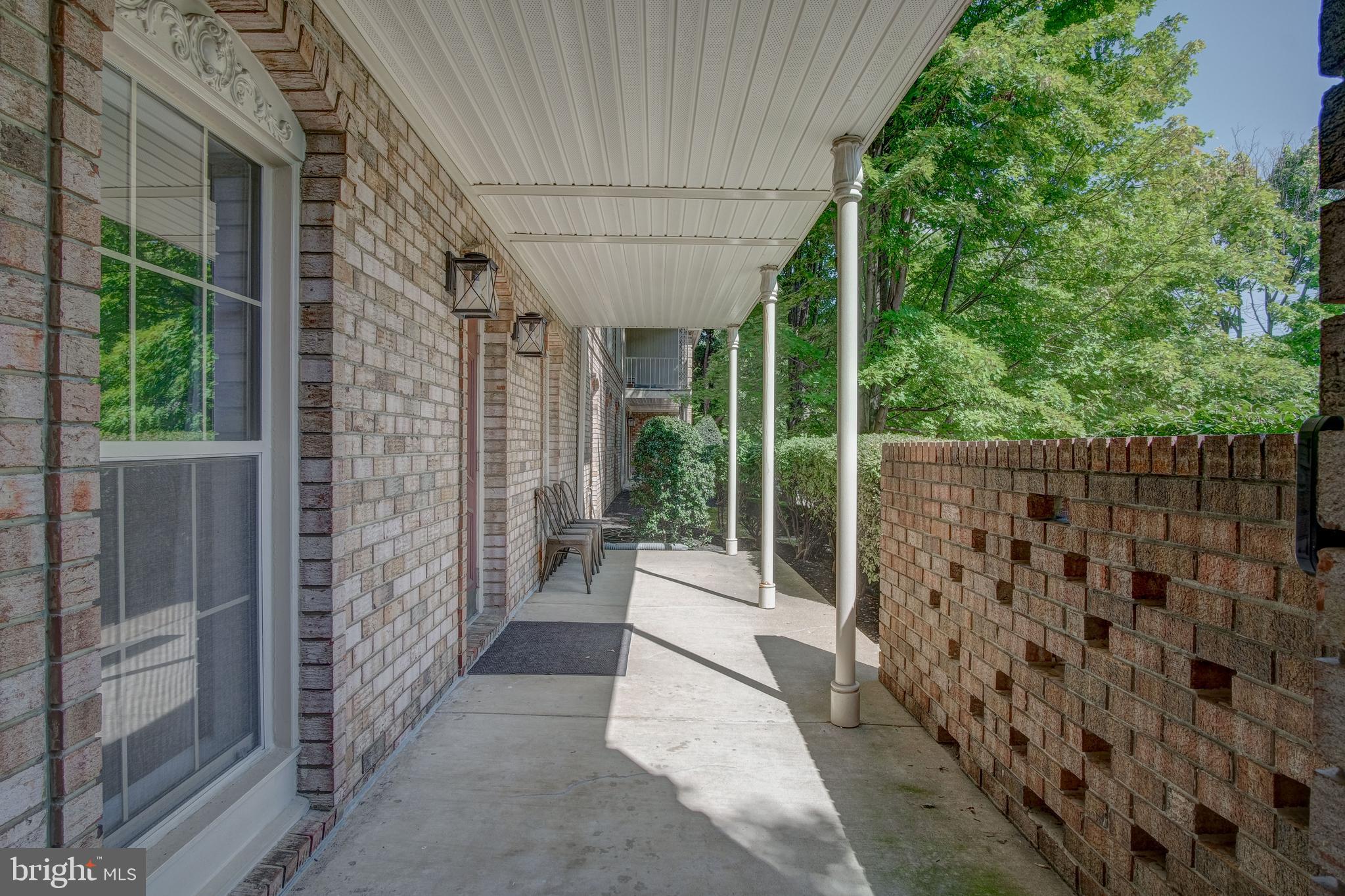 CHATEAUX CONDO - Residential Lease