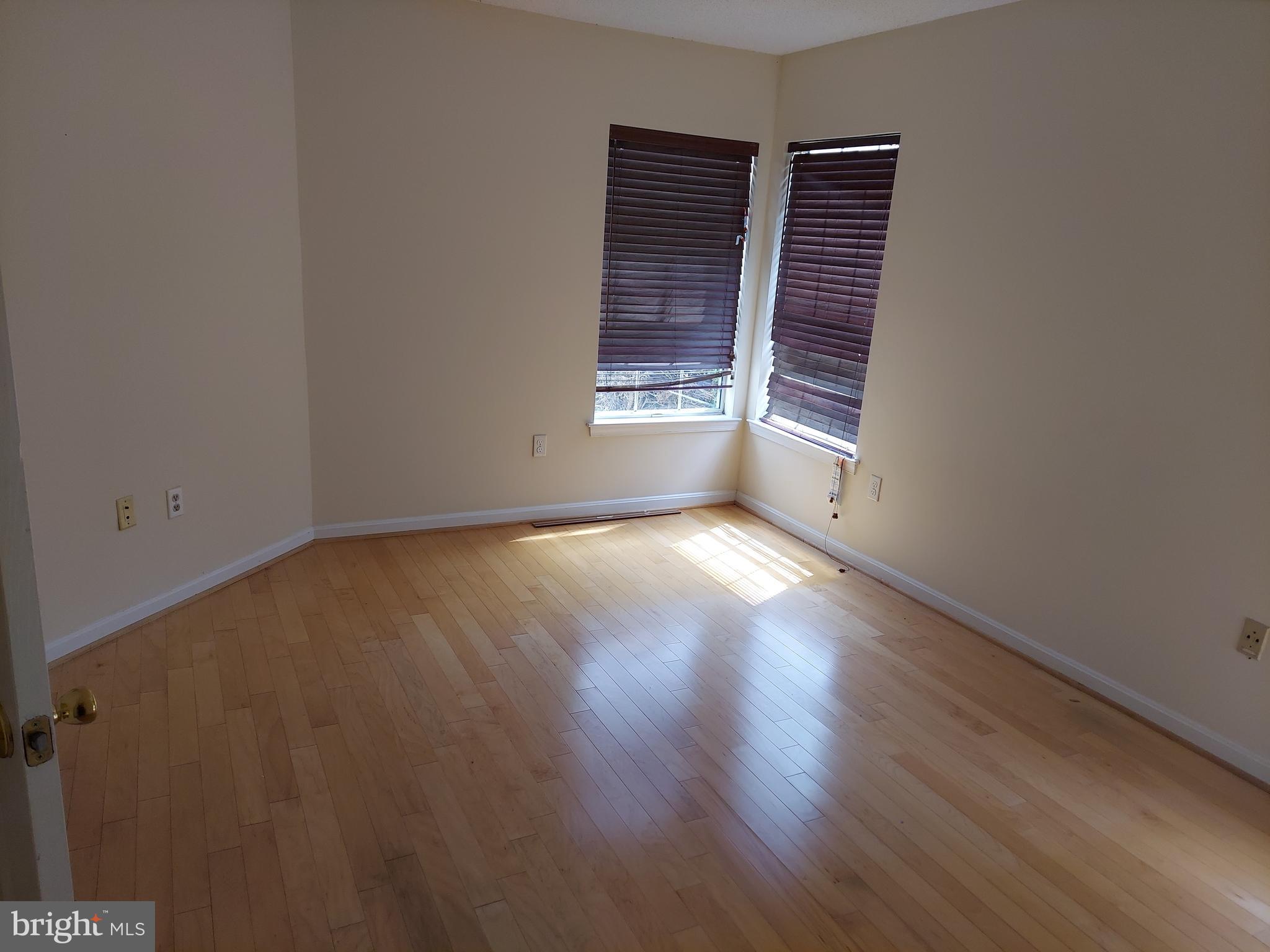 VISTAS 2 AT LAUREL - Residential Lease