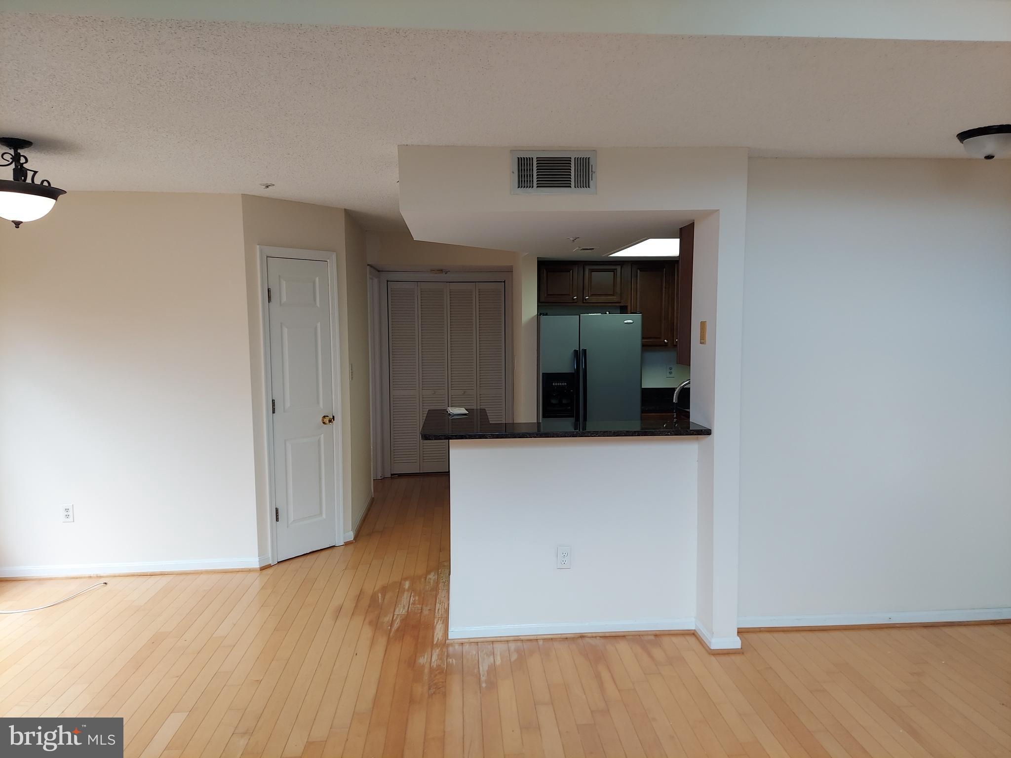 VISTAS 2 AT LAUREL - Residential Lease