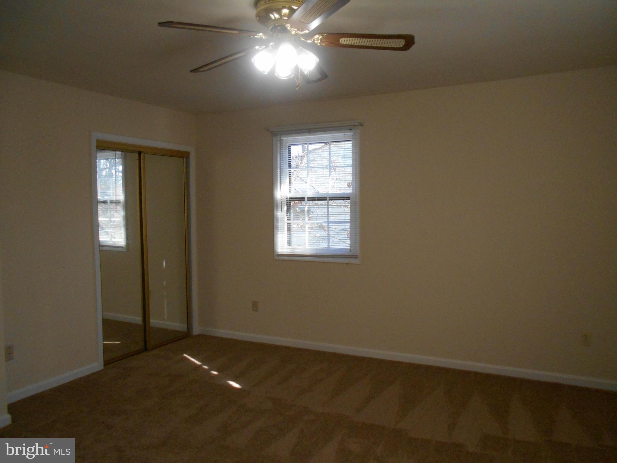 LAUREL BRANCH SUB - Residential Lease