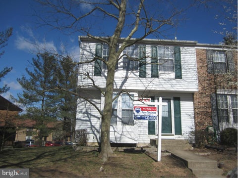 Townhouse For Rent - 6085 Rock Glen Drive<br/> Howard County, ELKRIDGE, MD 21075