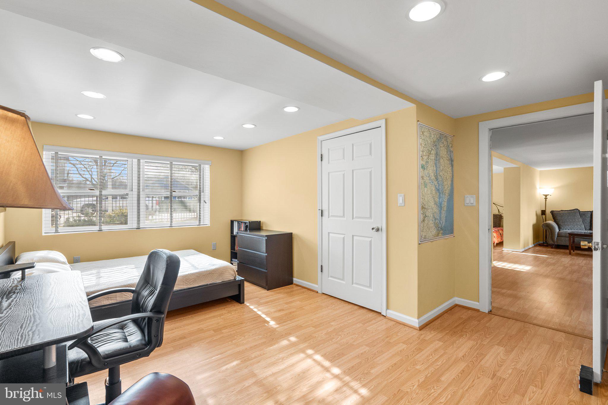 BAYTOWNE VILLAGE - Residential