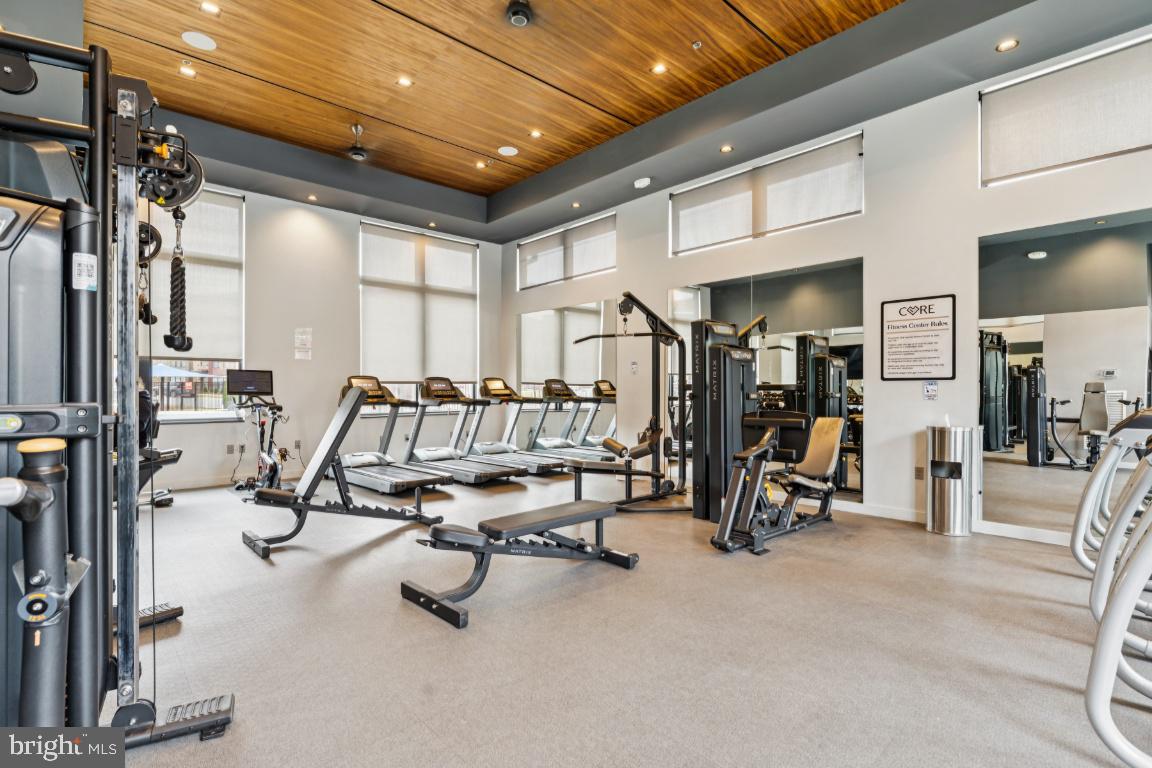 TOWER OAKS - Residential