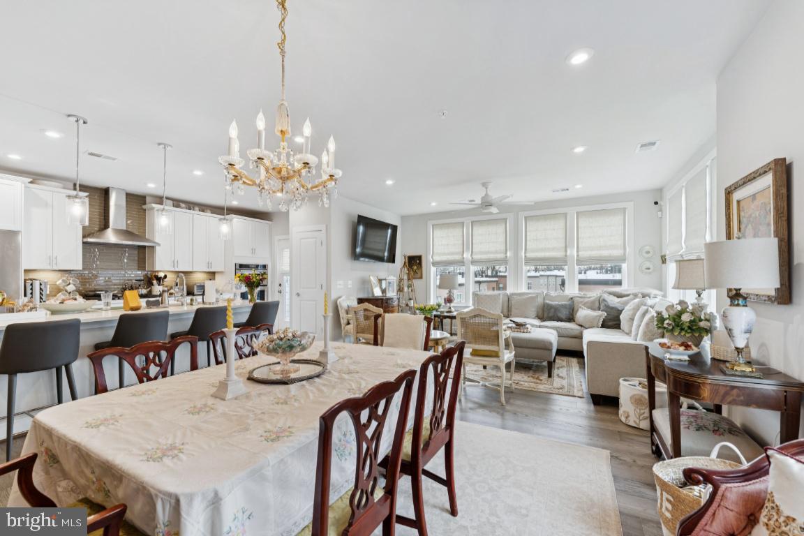 TOWER OAKS - Residential